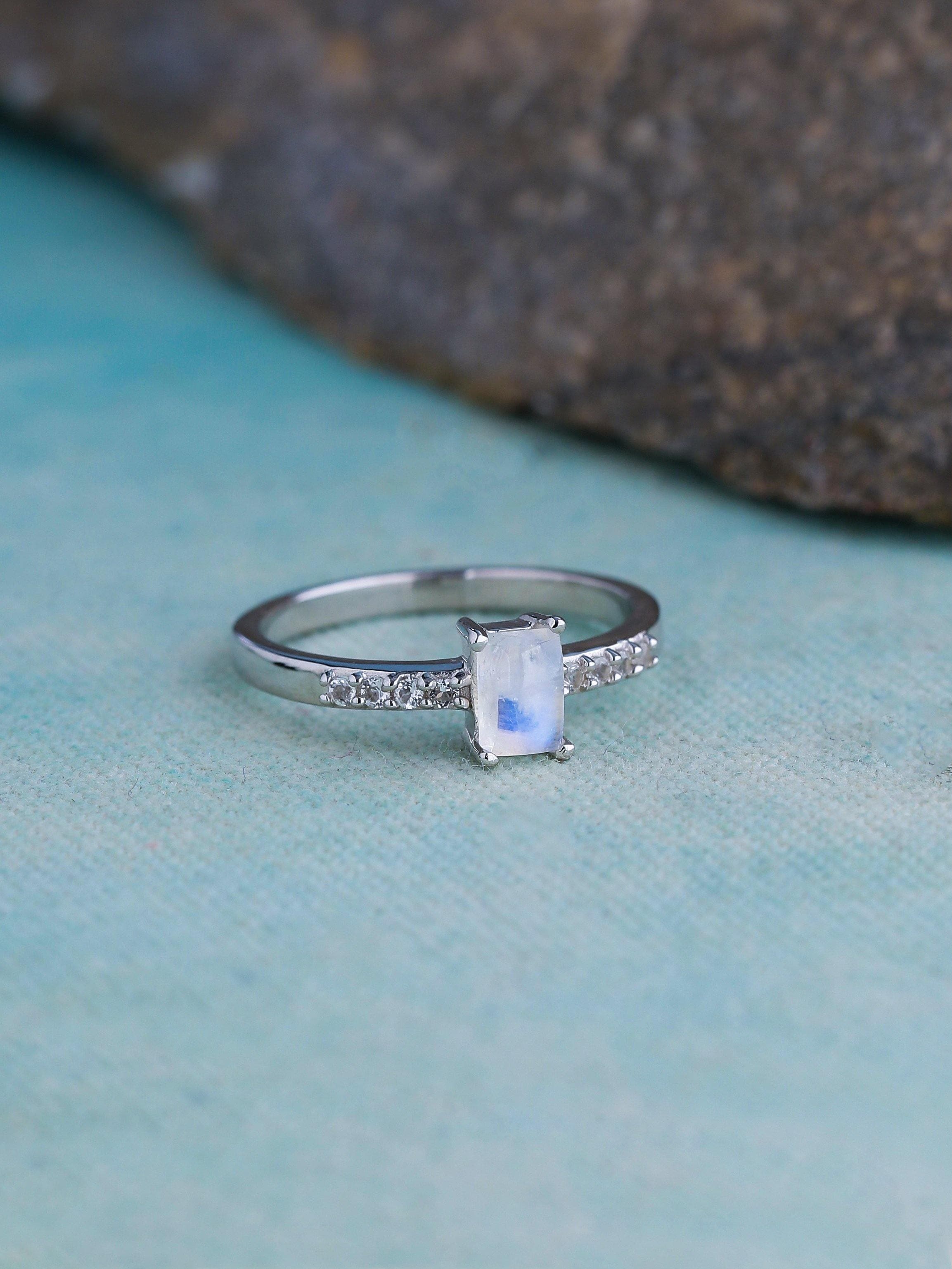 0.64 Ct Moonstone White Topaz Solid 925 Sterling Silver Ring Jewelry - YoTreasure