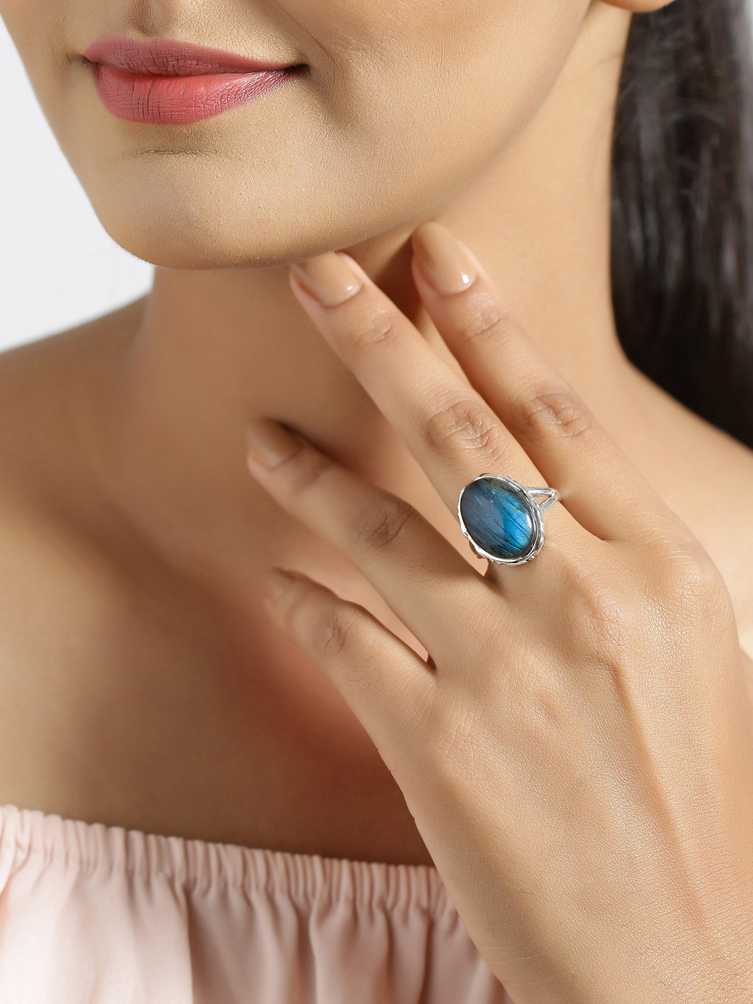 Labradorite Solid 925 Sterling Silver Ring - YoTreasure