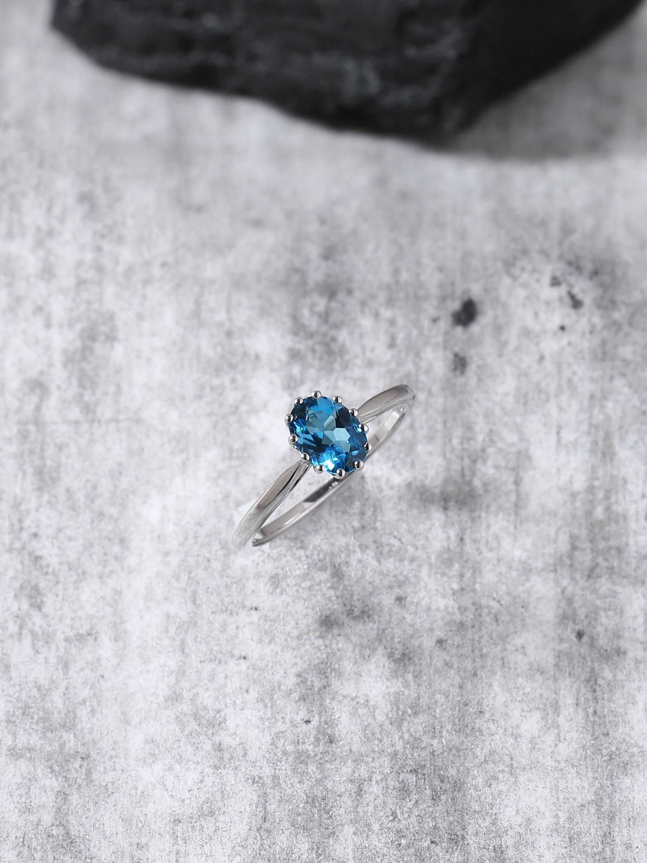 1.05 Cts. London Blue Topaz Solid 925 Sterling Silver Ring Jewelry - YoTreasure