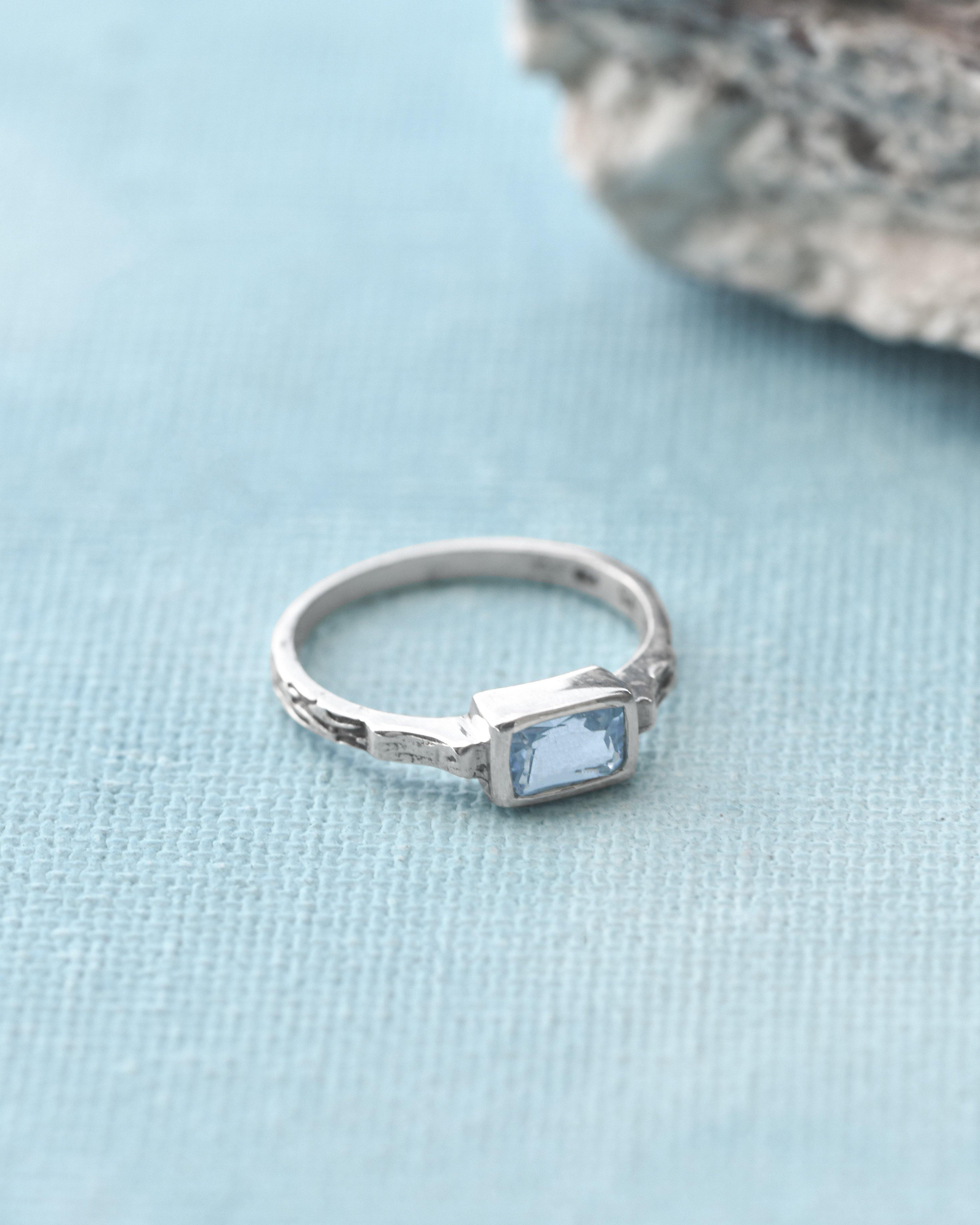 Blue Topaz Solid 925 Sterling Silver Ring Jewelry - YoTreasure