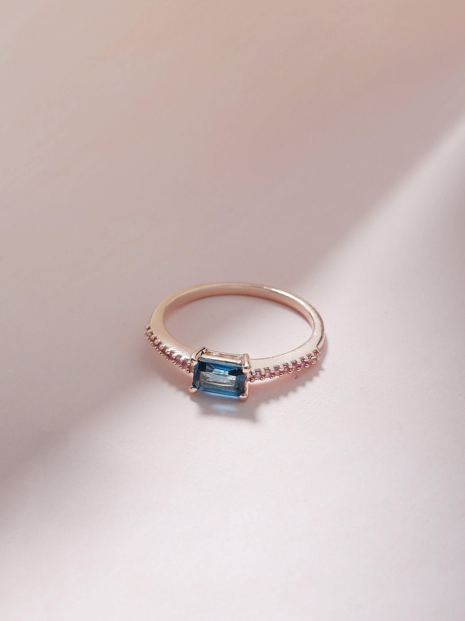 0.92 Ct London Blue Topaz Pink Sapphire Solid 10k Rose Gold Ring - YoTreasure