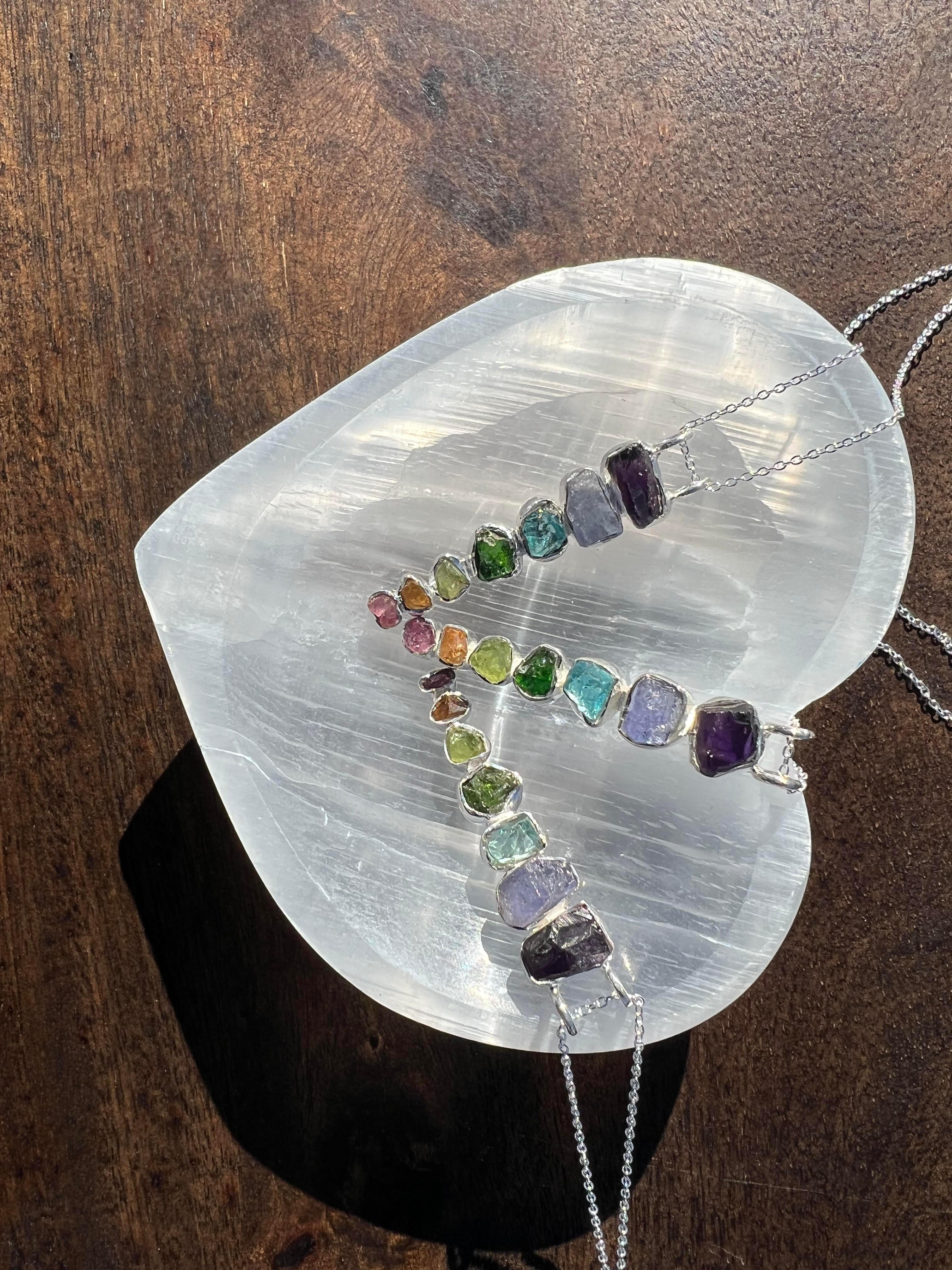 Crystal Charging Bowl in Heart Shape Healing Ability Selenite Bowls Crystals Stone With 7 Stone Chakra 925 Sterling Silver Chain Pendant - YoTreasure