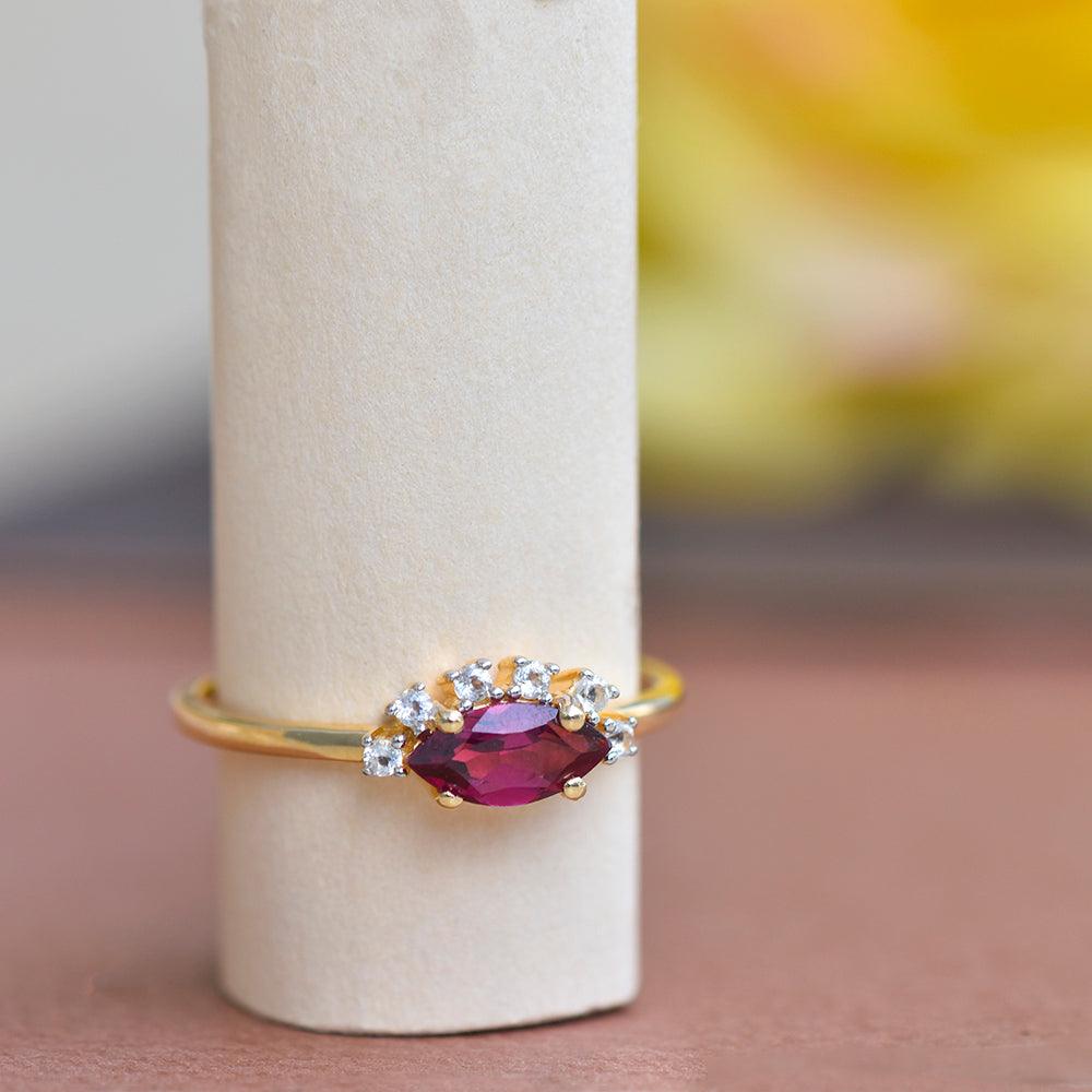 Rhodolite Garnet & White Topaz 10kt Yellow Gold Minimalist Ring (0.75 ct. t.w.) - YoTreasure