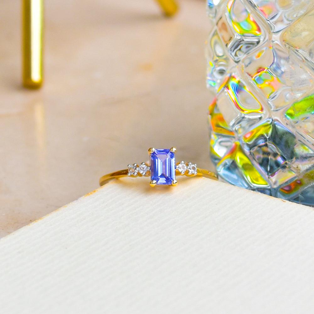 Tanzanite & White Topaz 10kt Yellow Gold Minimalist Ring (0.57 ct. t.w.) - YoTreasure