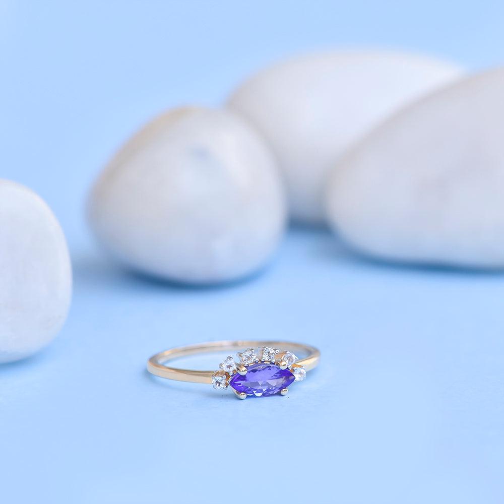 Tanzanite & White Topaz 10kt Yellow Gold Minimalist Ring (0.60 ct. t.w.) - YoTreasure