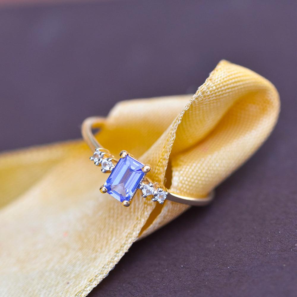 Tanzanite & White Topaz 10kt Yellow Gold Minimalist Ring (0.57 ct. t.w.) - YoTreasure