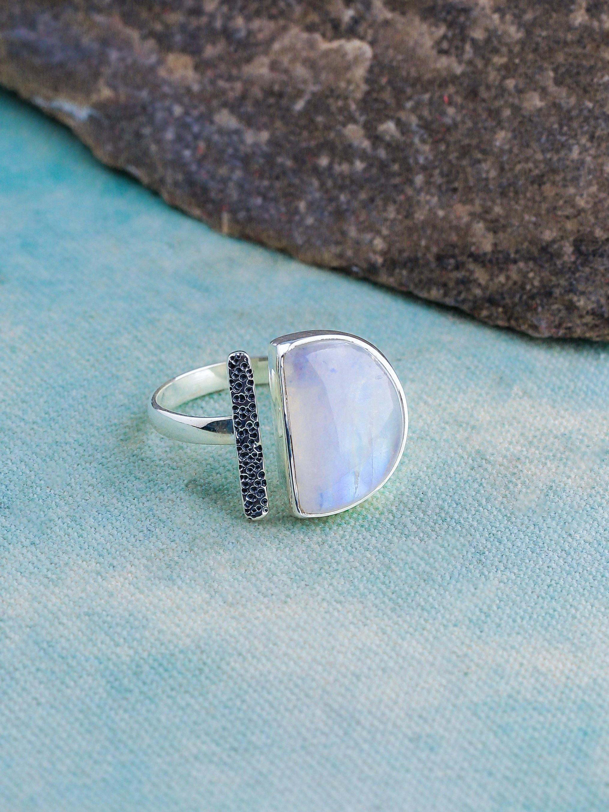 Moonstone Solid 925 Sterling Silver Designer Ring Jewelry - YoTreasure