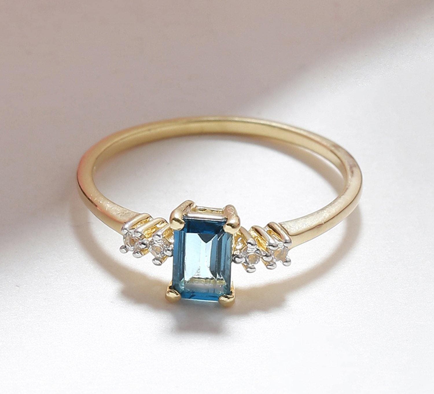 0.77 Ct London Blue Topaz Solid 10k Yellow Gold Ring Jewelry - YoTreasure